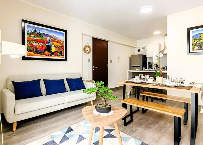 Peaceful 2Br Apartment W Balconies N Parking